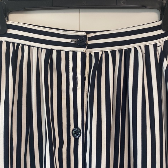 H&M navy and ecru striped silk midi skirt with front buttons, size 4 - Picture 3 of 4